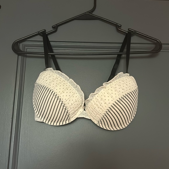 Decorative, push up bra - Picture 1 of 6
